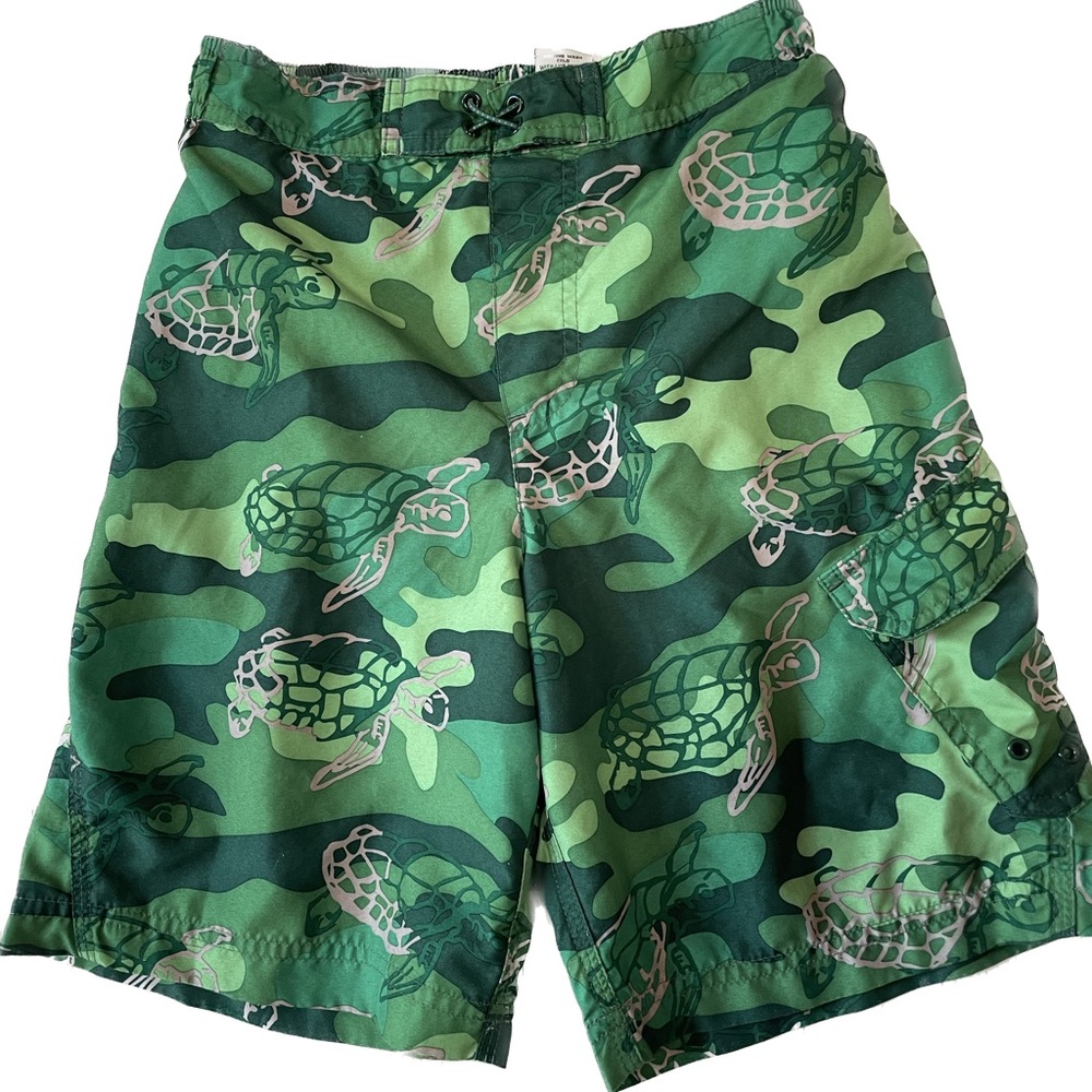 L.L. Bean boys, swim trunks shorts size 8 green turtles board shorts
